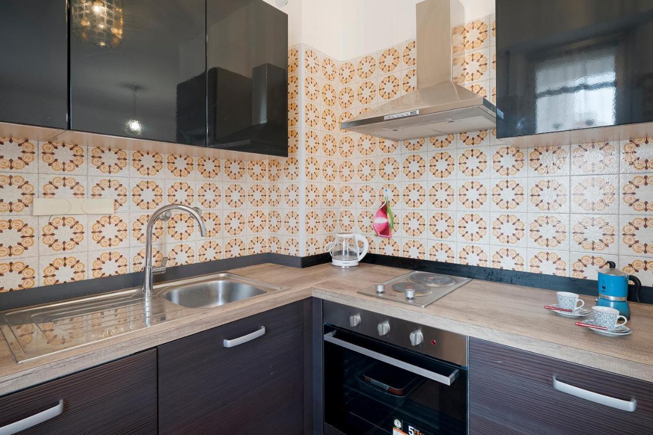 Apartamento Near The Sea - Wifi And Parking Ventimiglia Exterior foto